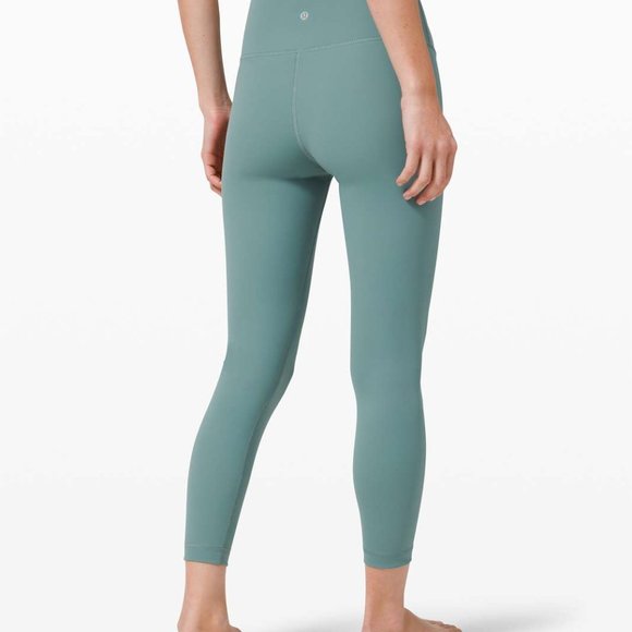 Wunder Under *Cropped 21" - Picture 2 of 5